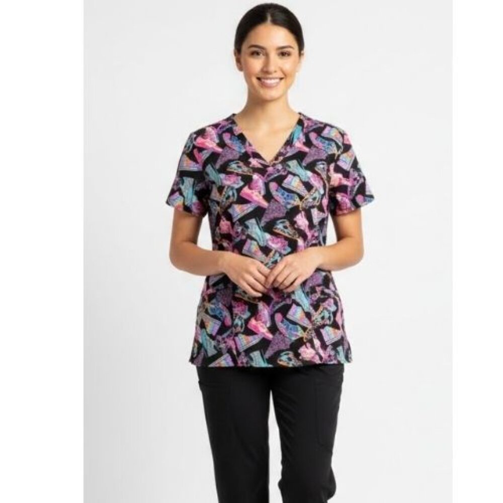 White Cross pediatric nurse scrubs top uniform shirt sleeve Medium sneak…